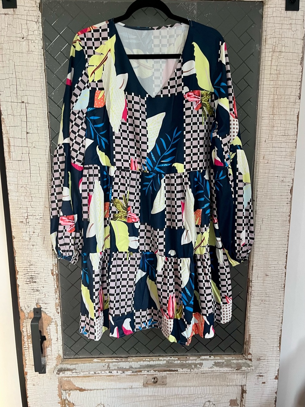 Floral Check V-Neck Tiered Women's Top in Navy